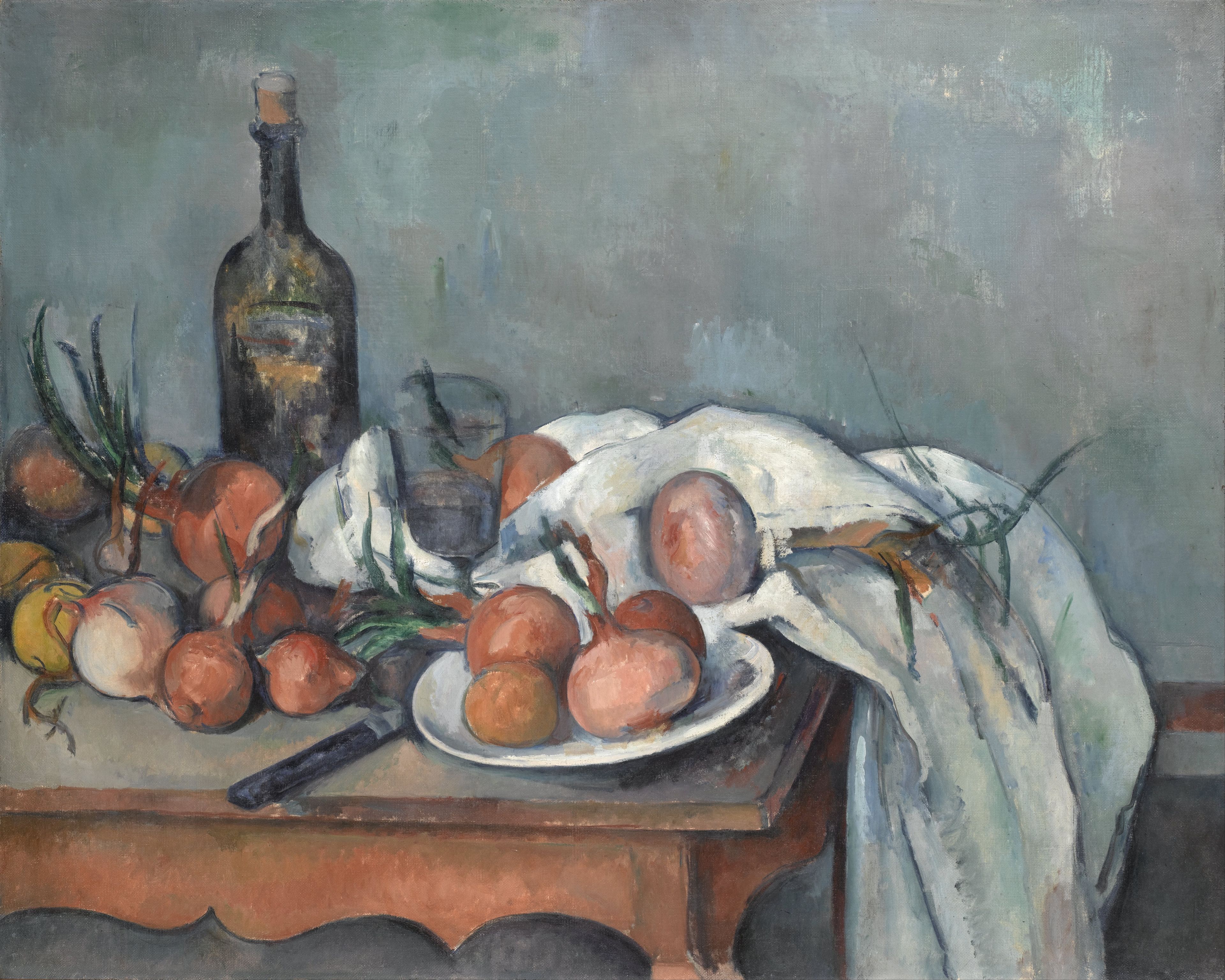Pintura a óleo de still life de Paul Cézanne, com frutas e objetos em tons de azul e amarelo suave.